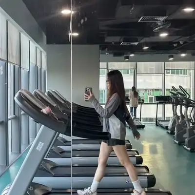 邱晨